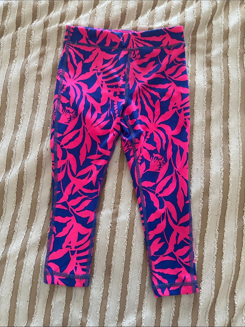 Lilly Pulitzer Kids Leggings in Hot Pink & Royal Blue Leaf Print